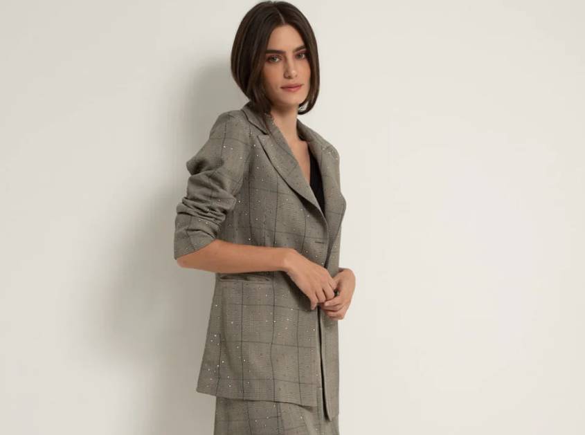 Versatilidade e elegância do blazer feminino